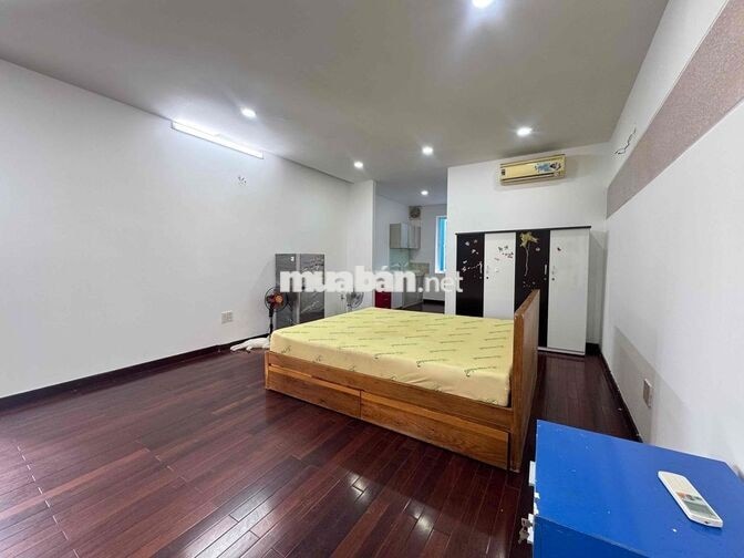 CHÍNH CHỦ CHO THUÊ STUDIO SÀN GỖ 45m2 FULL NT