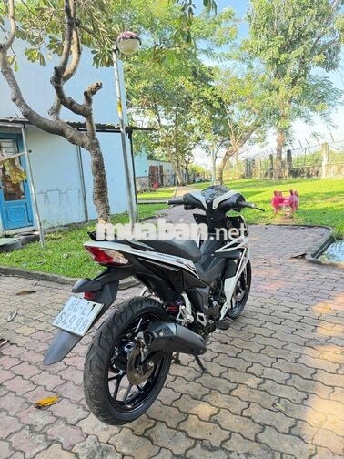 Honda Winner v1 2018 Trắng đen chính chủ bao kí