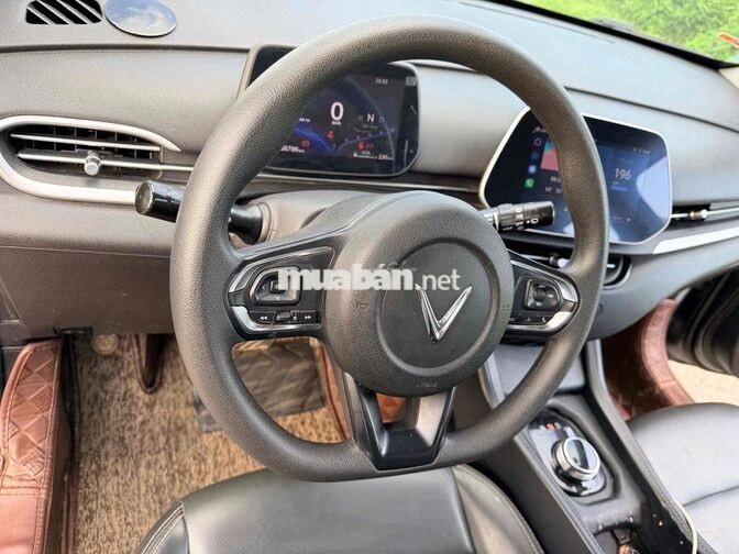 VF5 2024 đẹp keng lại là màu xám