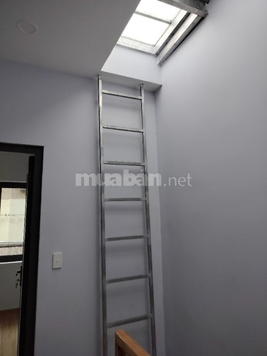 Nhà mới xây, vào ở ngay, cách mặt tiền đường 20m