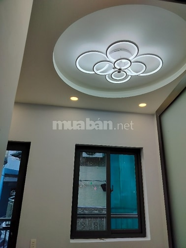 Nhà mới xây, vào ở ngay, cách mặt tiền đường 20m