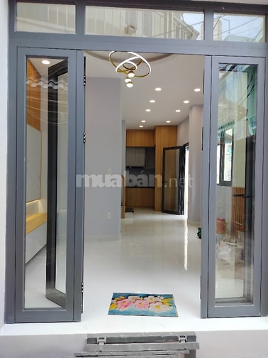 Nhà mới xây, vào ở ngay, cách mặt tiền đường 20m