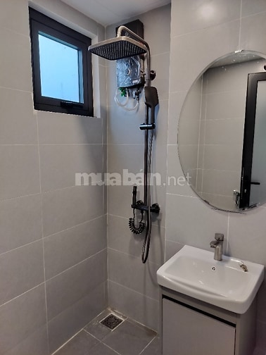 Nhà mới xây, vào ở ngay, cách mặt tiền đường 20m