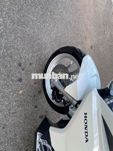 Honda Air Blade Trắng Xăng