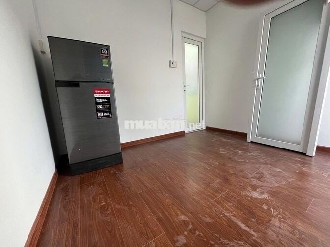 Phòng bancol giá 3,5tr hẻm 156 Tô Hiến Thành P15 Quận 10