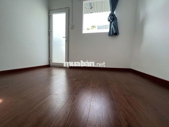 Phòng bancol giá 3,5tr hẻm 156 Tô Hiến Thành P15 Quận 10