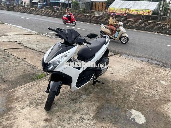 Honda Air Blade Trắng đen Xe tay ga