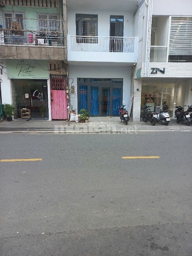 CHÍNH CHỦ CHO THUÊ MẶT BẰNG TẦNG TRỆT NHÀ MỚI XÂY PHƯỜNG TÂN ĐỊNH
