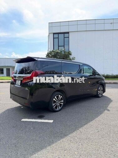 Toyota Alphard 2019 Executive Lounge - 600000 km