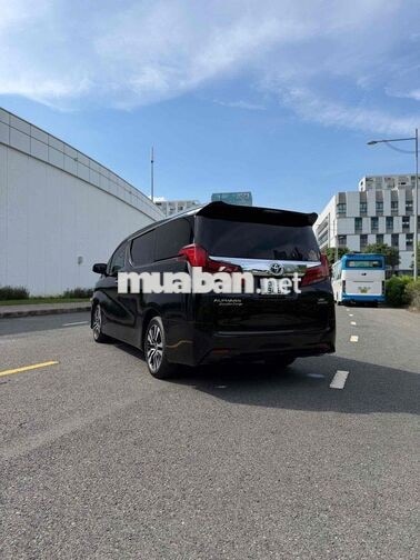 Toyota Alphard 2019 Executive Lounge - 600000 km