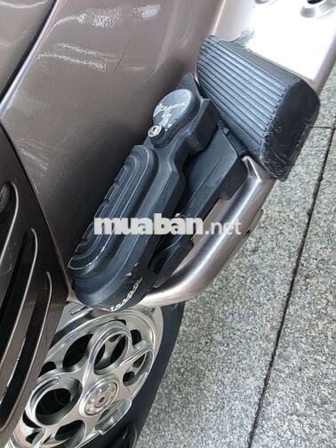 Piaggio Vespa 2012.ie.  Sài Gòn. máy êm. chạy bốc 