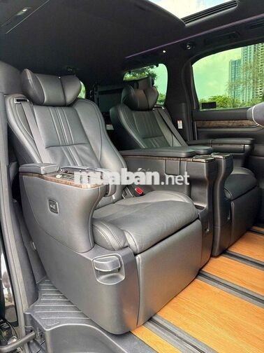 Toyota Alphard 2019 Executive Lounge - 600000 km