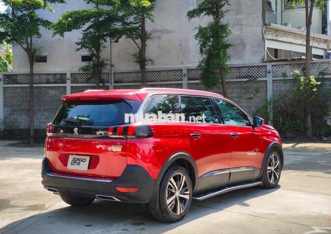 Peugeot 5008 Allure 2021 chạy kĩ hỗ trợ góp