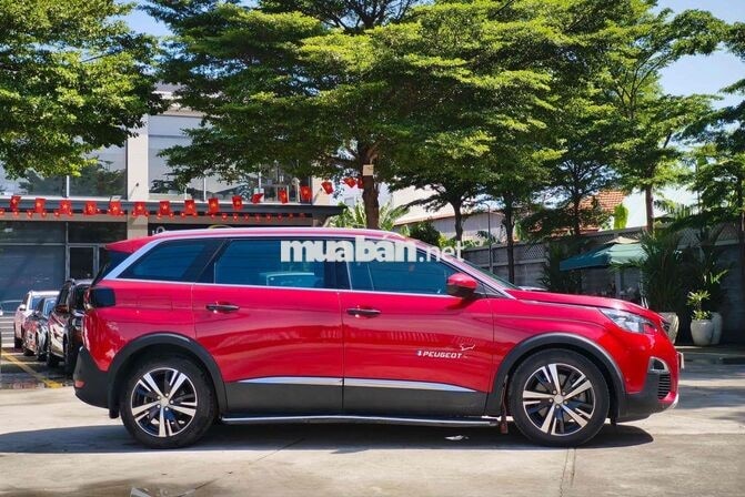 Peugeot 5008 Allure 2021 chạy kĩ hỗ trợ góp