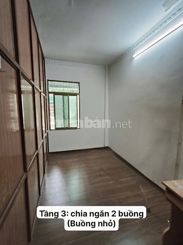 Cho thuê nhà số phố Trần Cao Vân, Hai Bà Trưng, HN, 30 m2x4 tầng