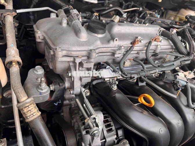 Toyota Corolla Altis 5 chỗ Tự động Xăng Đen