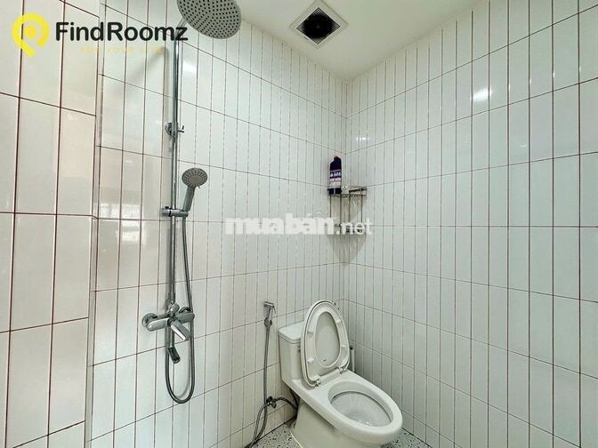 🌹Căn Hộ Dịch Vụ FUll Nội Thất, Ban Công, Rộng 40m2 ngay Phạm Văn Đồng
