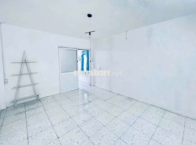 nhà nc mt đường 4x20 tr 1 lầu 3pn phó Đức Chính P1 Q.Bình thạnh