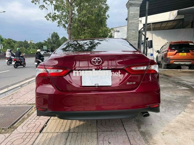 Toyota Camry 2.0G 2020 Đỏ 8000km