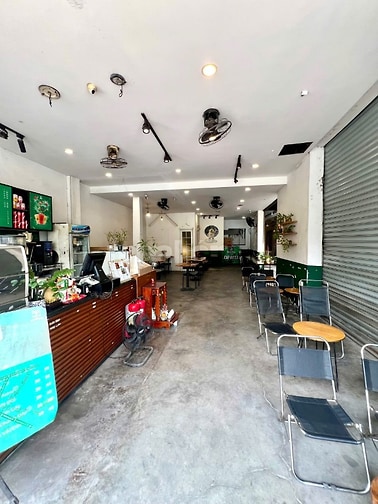 Sang quán cà phê Laha Coffee mặt tiền Nguyễn Kiệm, Gò Vấp