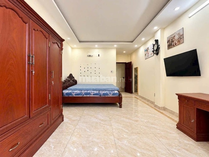 Cho thuê nhà nguyên căn Lạc Long Quân Q.Tân Bình - 4,5m x 23m 