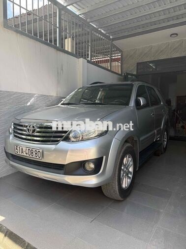 Toyota Fortuner 2012 Xăng Tự động Bạc