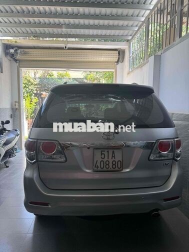 Toyota Fortuner 2012 Xăng Tự động Bạc
