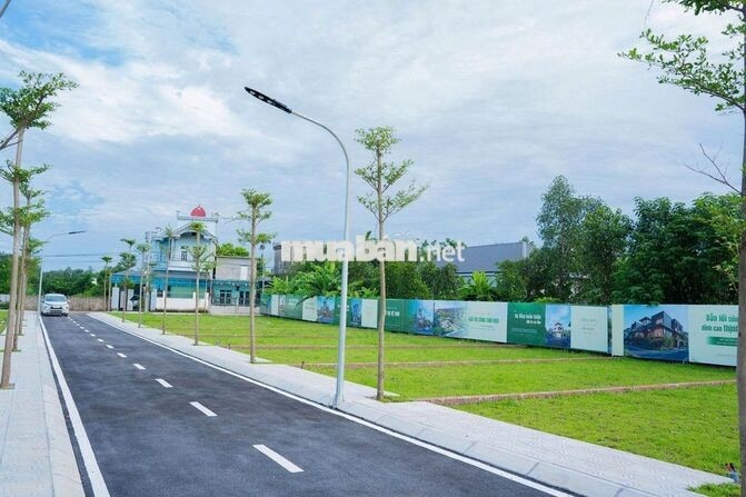 Chỉ 2.8 tỷ có ngay 100m full thổ cư trung tâm hòa lạc gần ĐH Quốc Gia