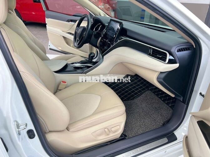 Toyota Camry 2.5 HEV Trắng 2022 Hybrid Thái Lan