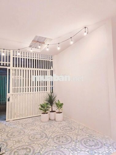 Nhà Hương Lộ 2 DT 84m2 - Giá 4,35 Tỷ - Hẻm 3m - Ngay Bình Trị Đông