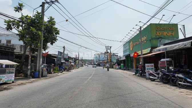 Đất vườn 600m2 ngay trung tâm, 160m2 thổ cư, gần chợ Tân Bình