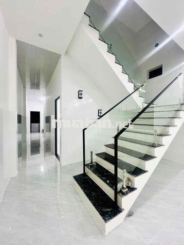 CHO THUÊ NHÀ TRỆT 1 LẦU MỚI ĐẸP KHU DÂN CƯ HỒNG LOAN