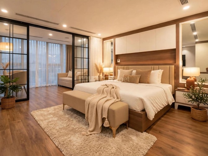 Tô Ngọc Vân 138m2, 7 tầng, có hầm, mặt phố kinh doanh, view hồ
