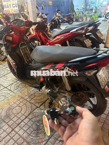 Yamaha Novo 4 Đỏ đen