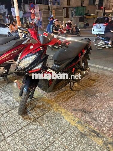 Yamaha Novo 4 Đỏ đen
