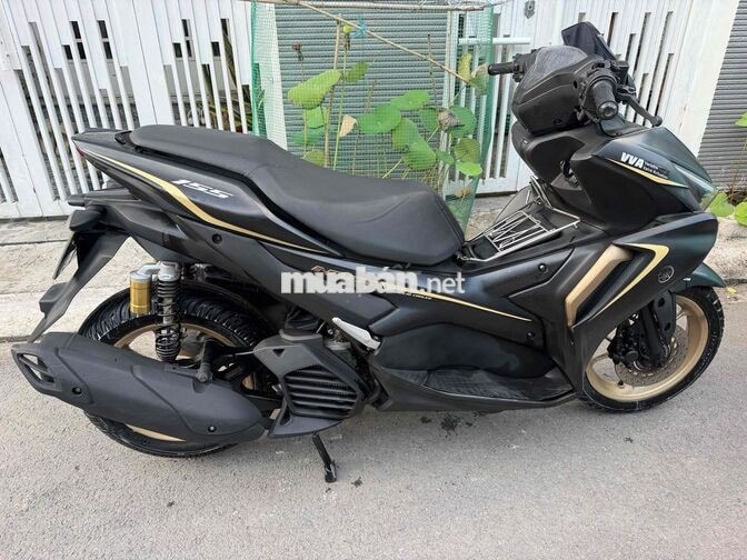 Yamaha NVX 155 Smartkey V2 90%