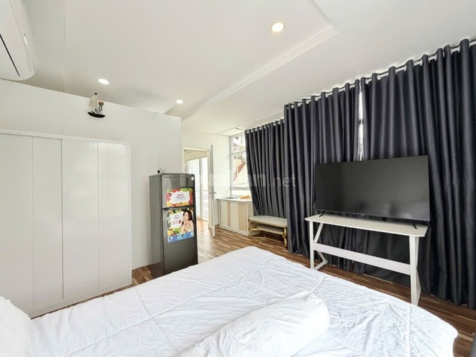 Nhà 4 lầu Cao cấp góc 2 mặt hẻm xe hơi 6m Hoàng Hoa Thám, P5, Q.Phú Nh