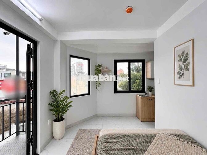 STUDIO BAN CÔNG FULL NỘI THẤT ĐI BỘ QUA ĐẠI HỌC CÔNG NGHIỆP CS3