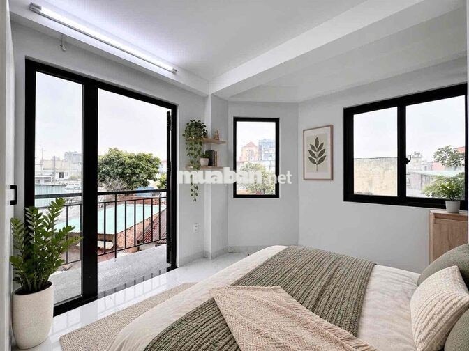 STUDIO BAN CÔNG FULL NỘI THẤT ĐI BỘ QUA ĐẠI HỌC CÔNG NGHIỆP CS3