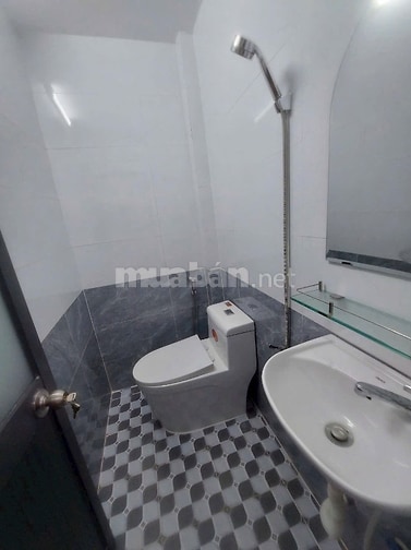Bán nhà 2805/63/4 PHẠM THẾ HIỂN P7 Q8