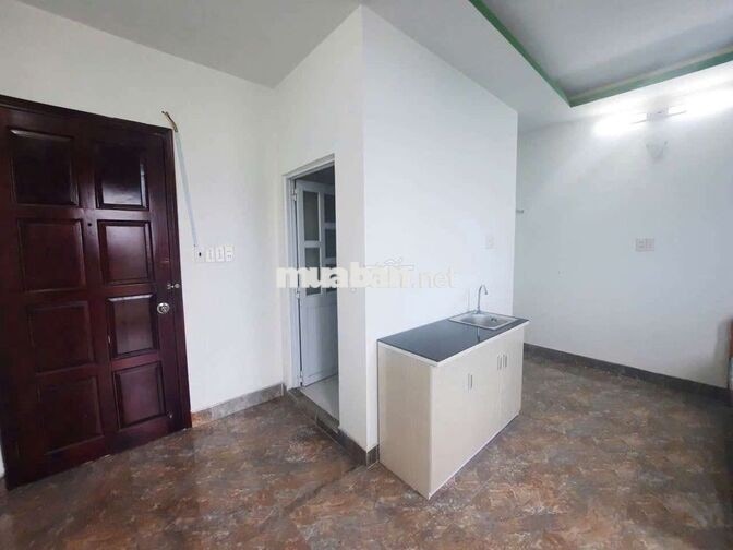 PHÒNG TRỌ GIÁ RẺ FULL NỘI THẤT NGAY HIỆP THÀNH CÓ BAN CÔNG 