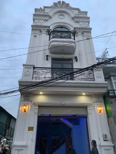 CHO THUÊ BIỆT THỰ GIÁ RẺ 2 MTNB 6M (XT) 738/11 QL1A, BHH B, BT, 14TR.