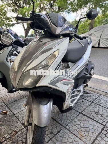 Honda Air Blade Trắng Xám