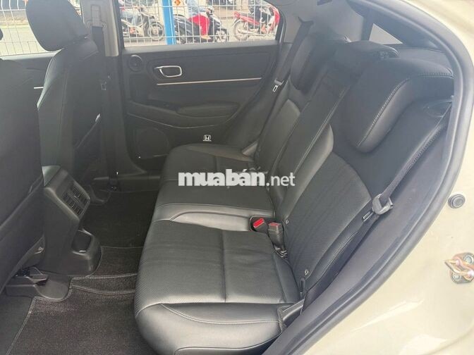 Honda HR-V L 2026 Trắng 5000 km -  Siêu lướt