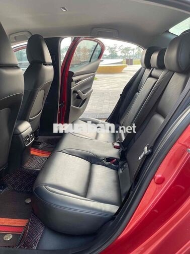 Mazda Mazda 3 2024 bản 1.5 Luxury Đỏ cực đẹp
