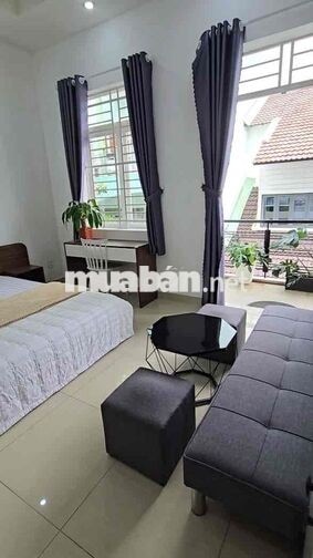 CHDV 1PN full nội thất có ban công thoáng, tách bếp