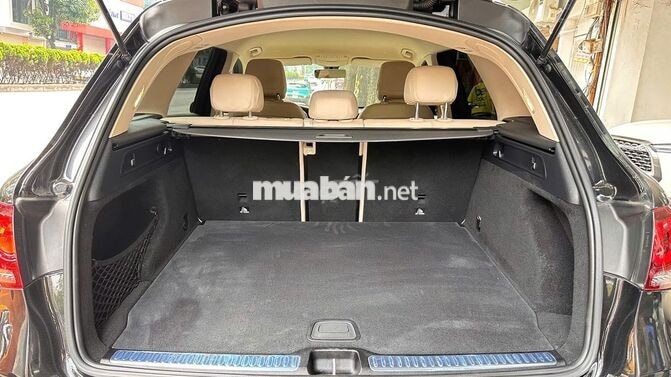Mercedes-Benz GLC200 4Matic 2021 Đen 4 vạn km