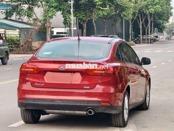 FORD FOCUS 2017 TREND MÀU ĐỎ