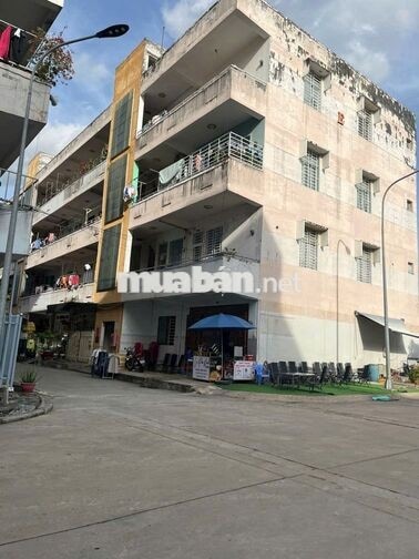 Bà cô U60 xóm Đạo. Bán rẻ về quê: 495 triệu