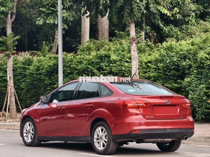 FORD FOCUS 2017 TREND MÀU ĐỎ